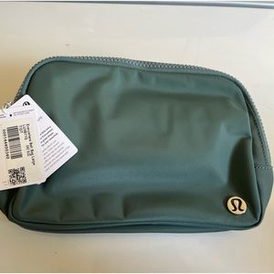 Lululemon Everywhere Belt Bag - Large in Tidewater Teal NWT